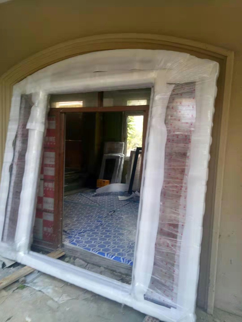 鋁包木門窗安裝現場