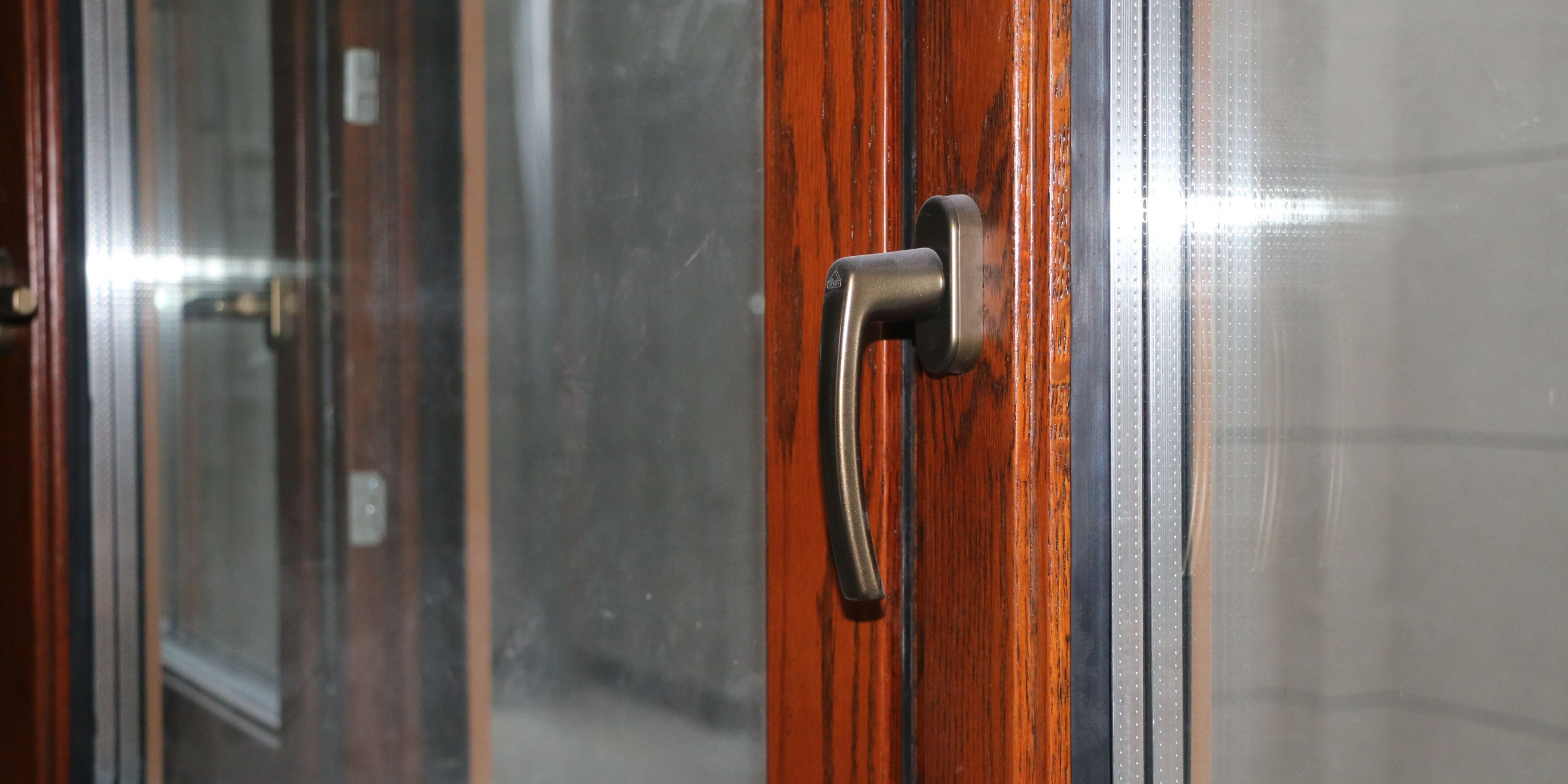 影響鋁包木門窗價格的因素有哪些？知情人士為您解答！